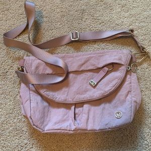 Lululemon festival bag